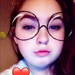 Meet your Posher, Kendra